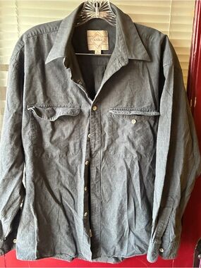 Men's Long-Sleeve Button-Up Jacket Shirt in Charcoal